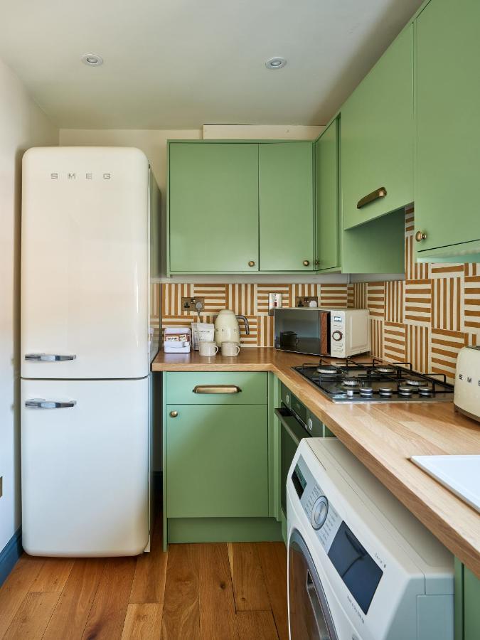 Townhouse Suites- Abbey Row Malmesbury Dış mekan fotoğraf