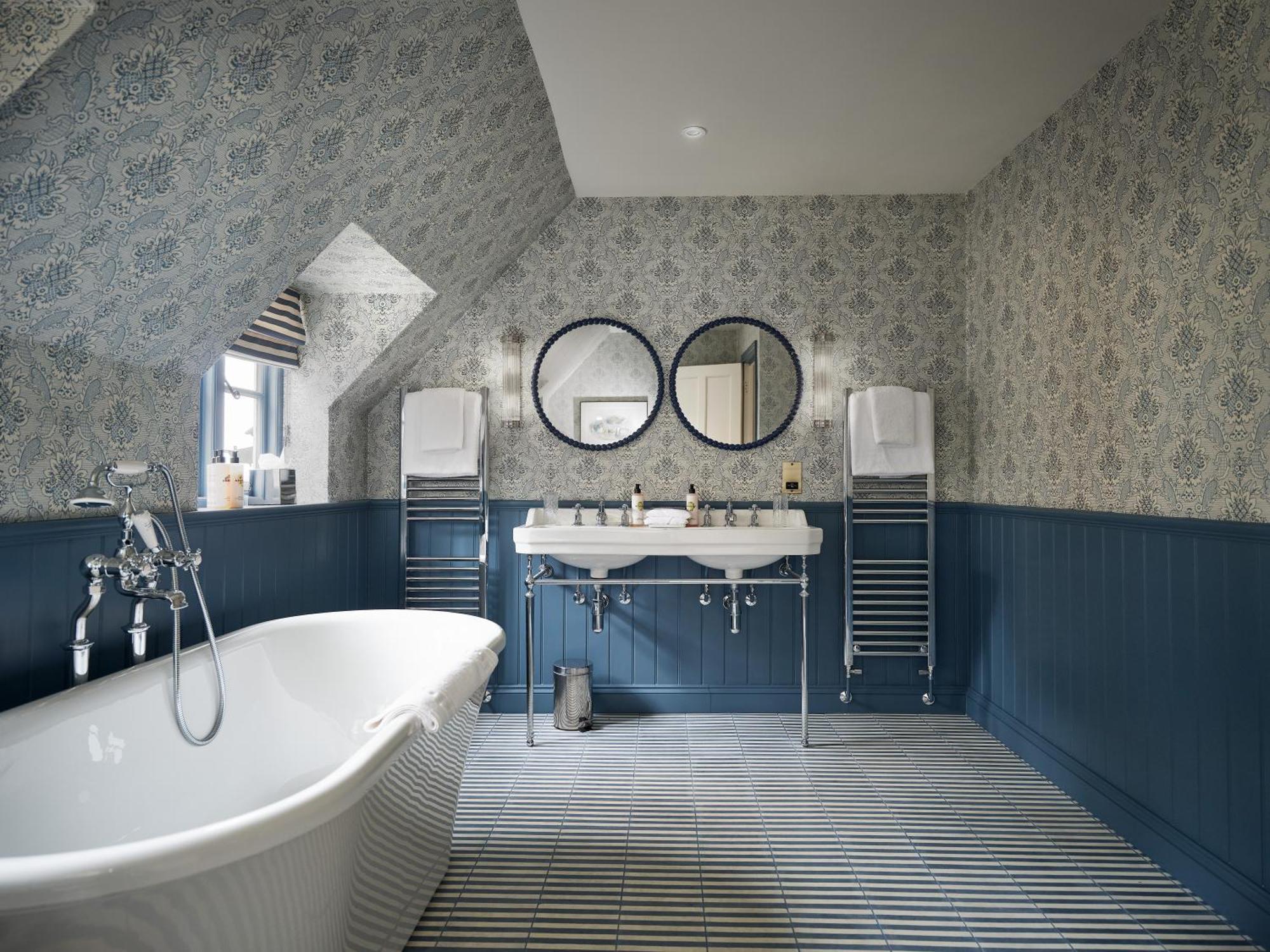 Townhouse Suites- Abbey Row Malmesbury Dış mekan fotoğraf